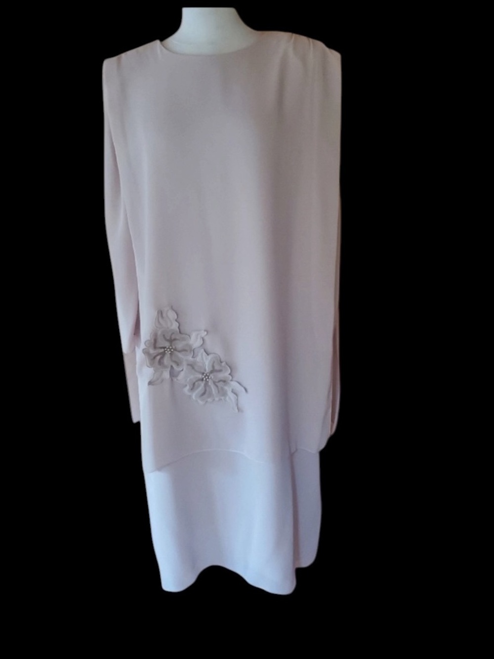Late 80s/Early 90s Light Beige 2-Piece‎ Faux-Layered 3D Floral Applique Chiffon
